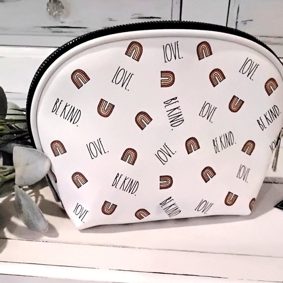 Rae Dunn Handbags - Rae Dunn Cosmetic Bag